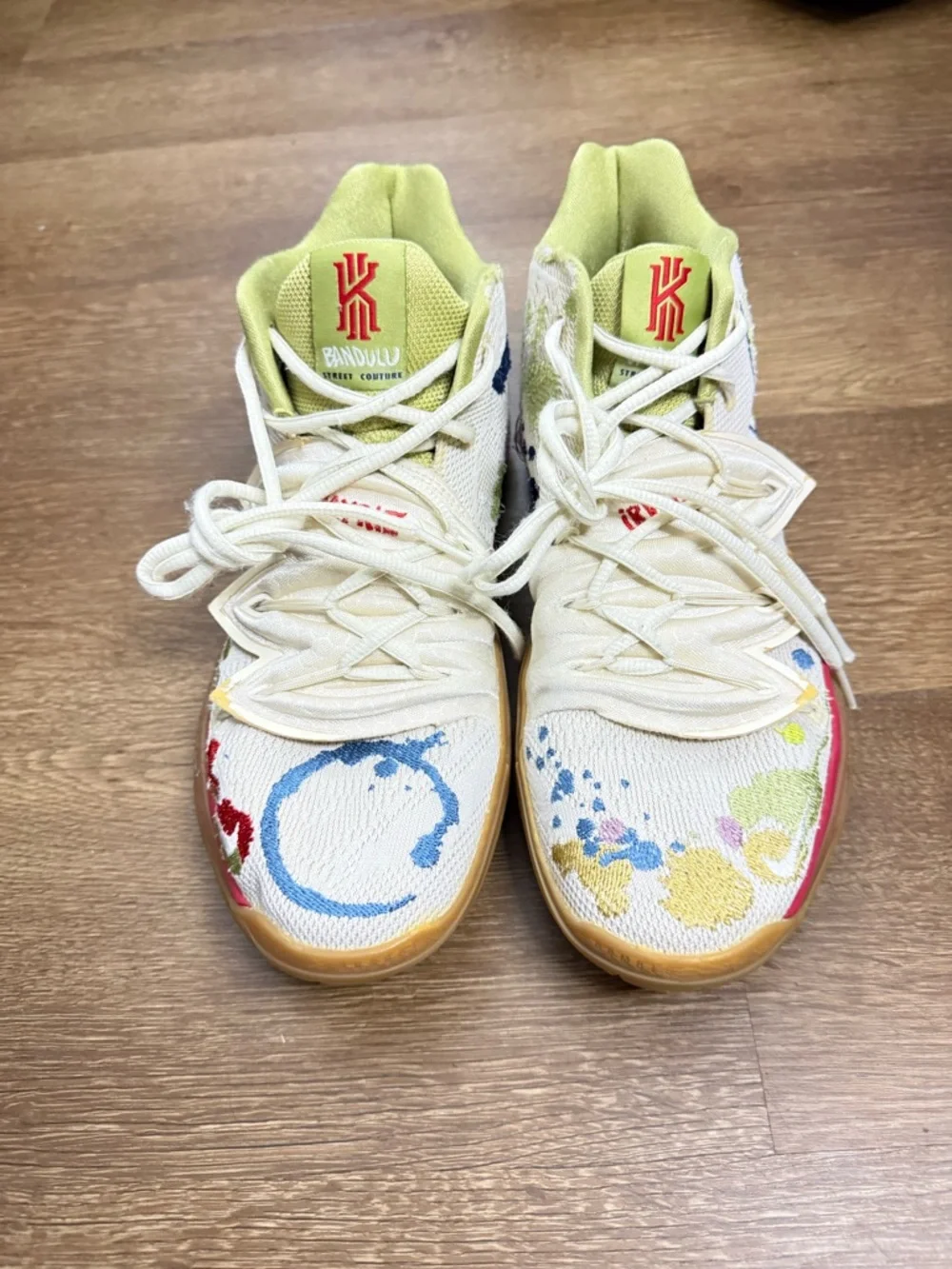 Nike Kyrie 5 x Bandulu Embroidered Splatters 2019 Size Men's  9.5 - Picture 2 of 9